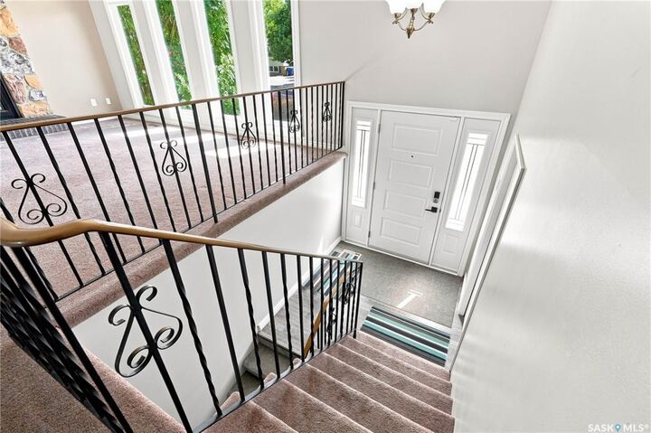 Property Photo:  541 Guelph Crescent  SK S7H 4R3 