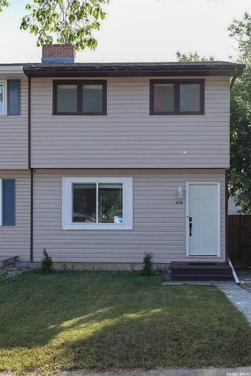 Property Photo: 415 McIntosh Street SK S4R 4Z7
