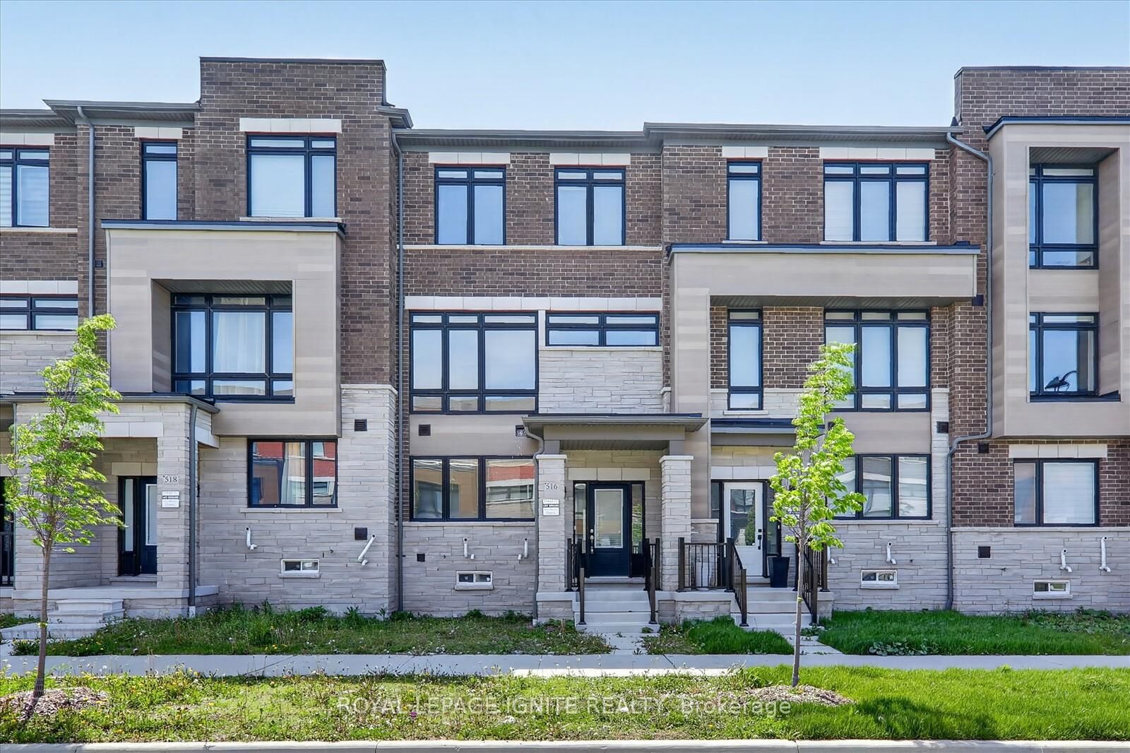 Property Photo: 516 Danks Ridge Drive ON L1S 0H4