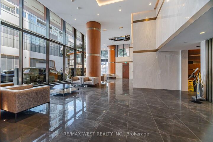 Property Photo: 17 Bathurst Street 1602 ON M5V 0N1