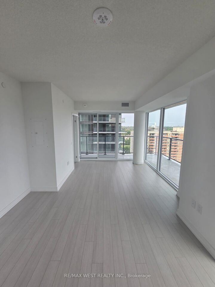 Property Photo:  4010 Eglinton Avenue W 1419  ON M9A 0G5 