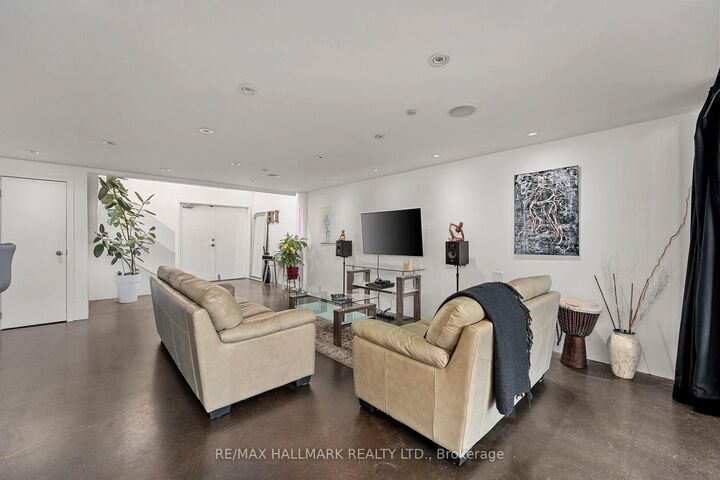 Property Photo: 1173 Dundas Street E 226 ON M4M 3P1