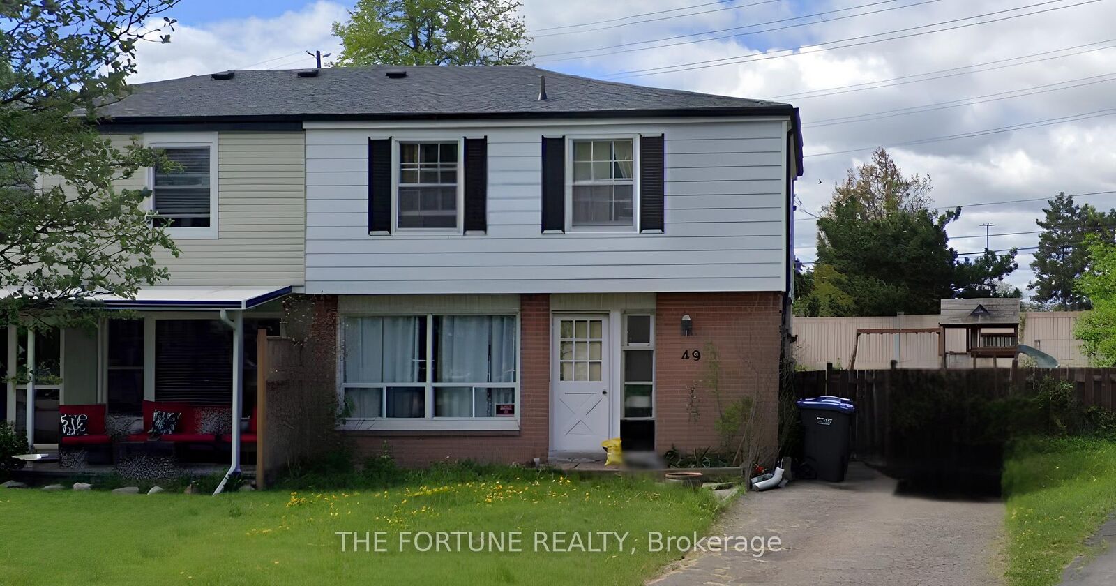 Property Photo: 49 Brentwood Drive ON L6T 1R1