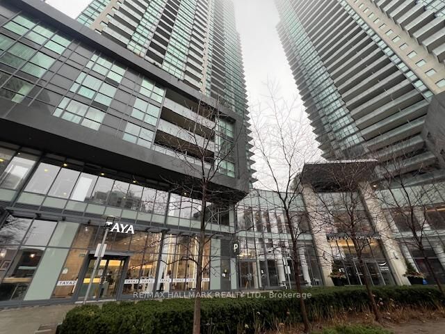 Property Photo: 5162 Yonge Street 607 ON M2N 0E9
