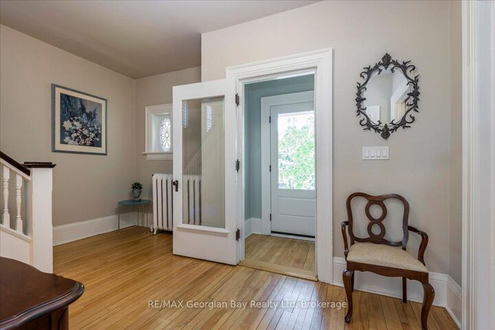 Property Photo: 238 Sixth Street ON L4R 3Y1