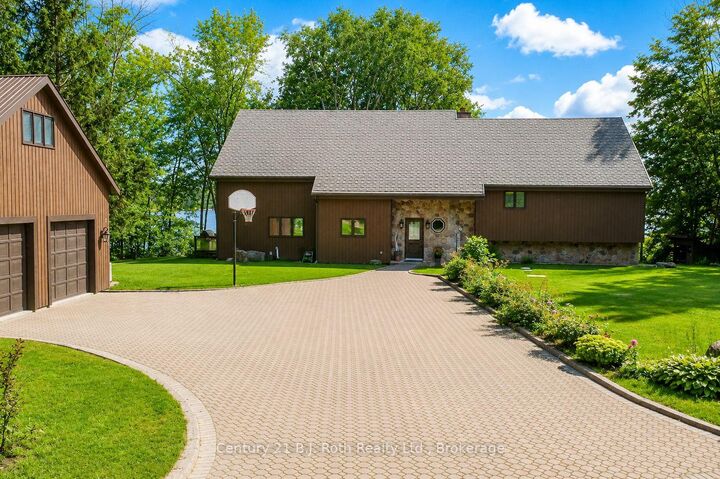 89 McCrackin Avenue — photo 1