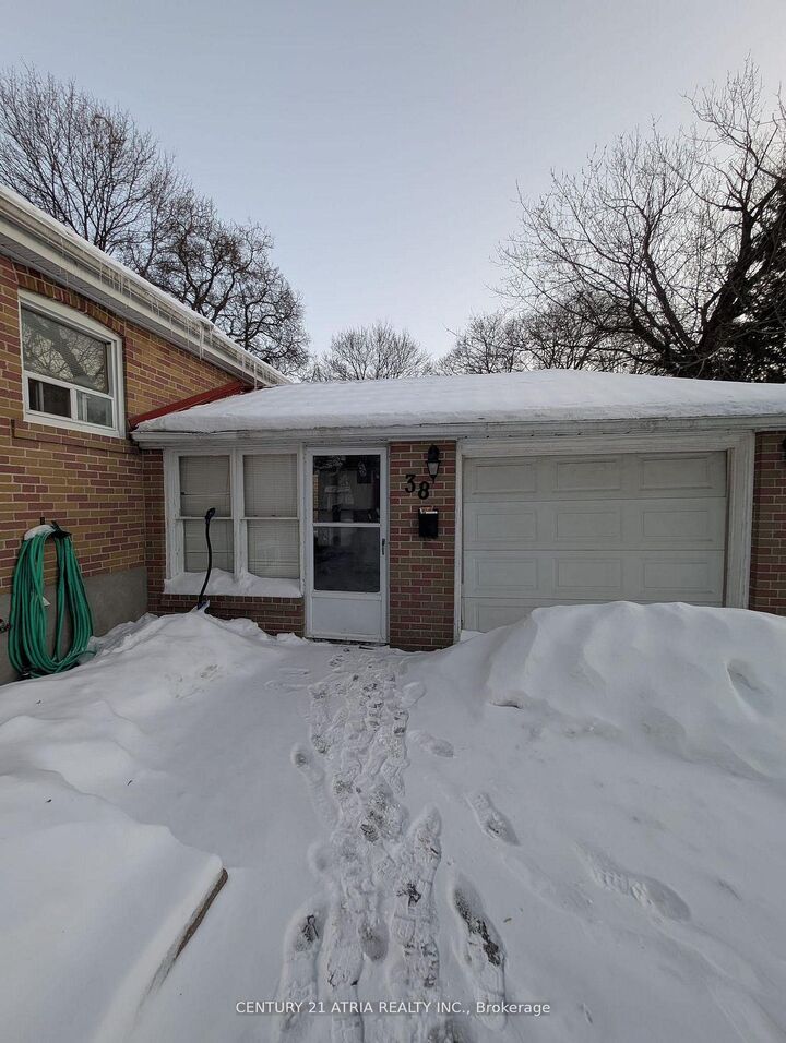 Property Photo:  38 Harding Boulevard Bsmt 2  ON L4C 1S8 