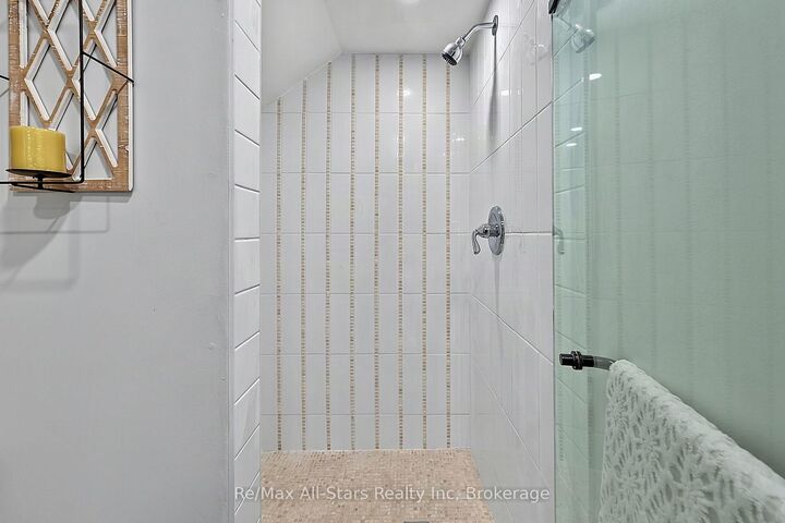 Property Photo: 283 Margaret Street ON N4L 1B5