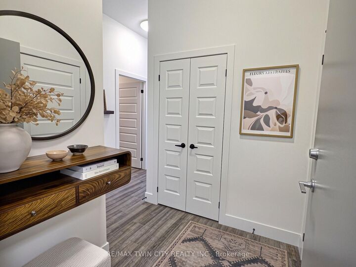 Property Photo: 107 Roger Street 101 ON N2J 1A4