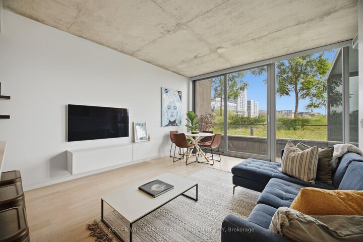 Property Photo: 170 Bayview Avenue Th105 ON M5A 0M4