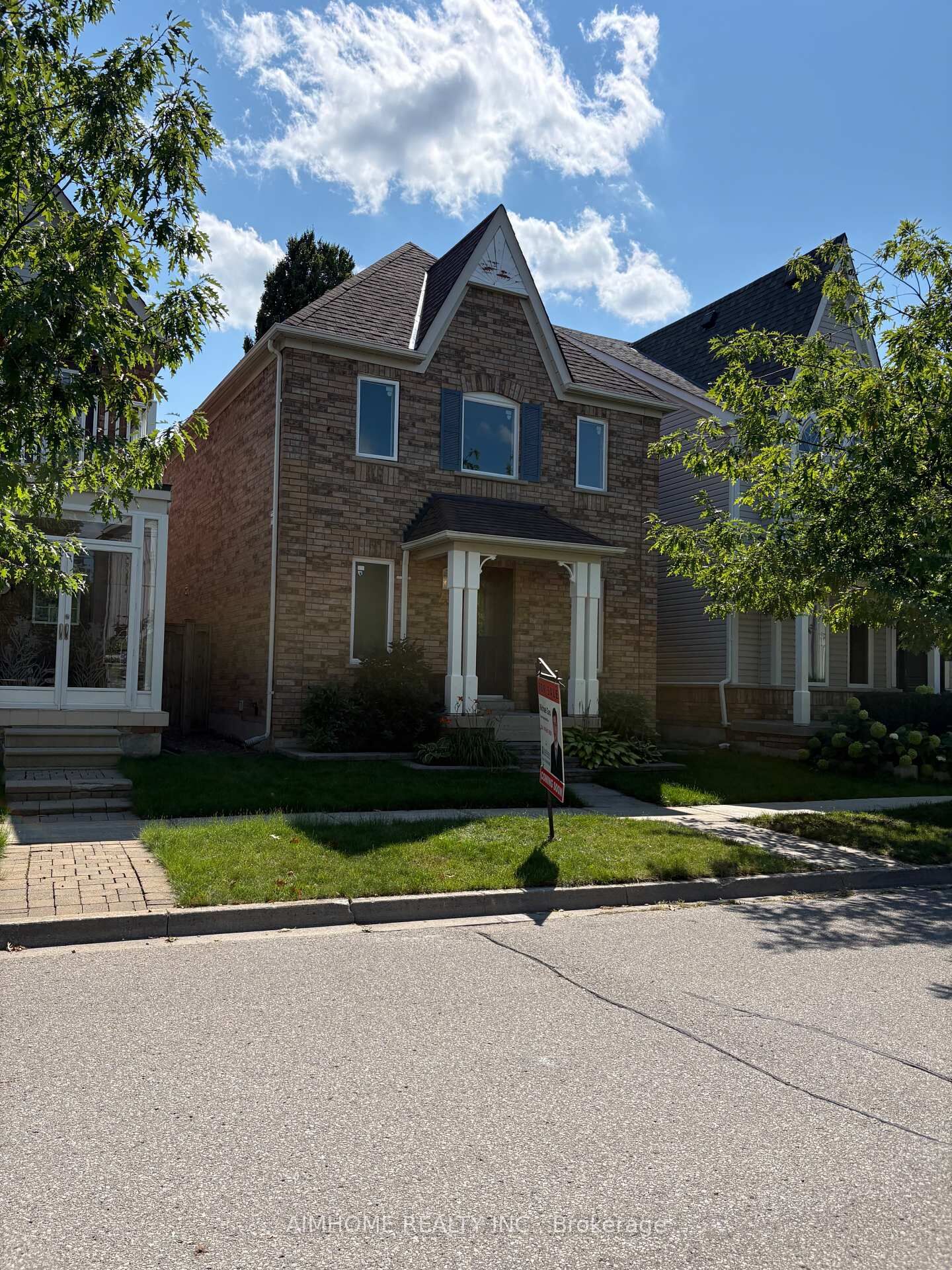 Property Photo: 23 Bruce Creek Drive ON L6C 2V8