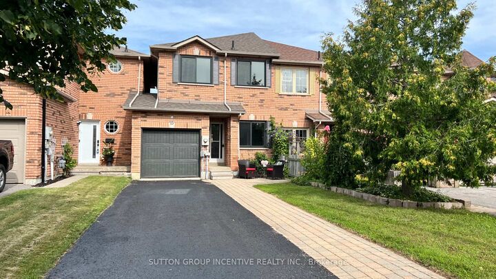 Property Photo: 15 Bruce Crescent ON L4N 8T8