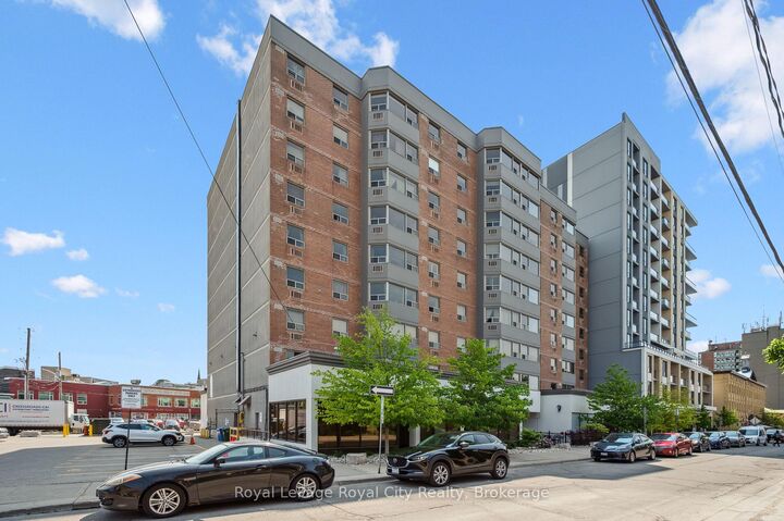 Property Photo:  55 Yarmouth Street 903  ON N1H 7R4 