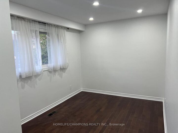 Property Photo: 365 Bellamy Road N ON M1H 1G1
