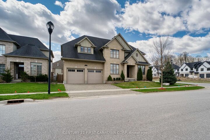 1895 Sumac Way — photo 1