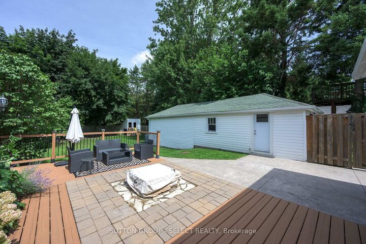 Property Photo: 1852 Avalon Street ON N5W 3G8