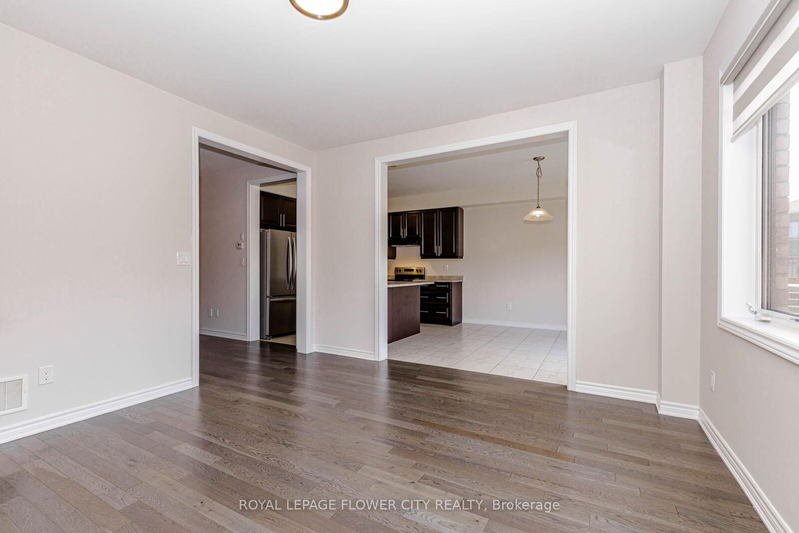 Property Photo: 18 Santo Court ON N0B 1M0