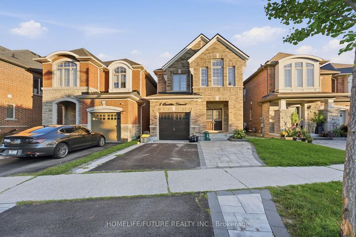 Property Photo: 7 Beverton Crescent ON L1T 0L8
