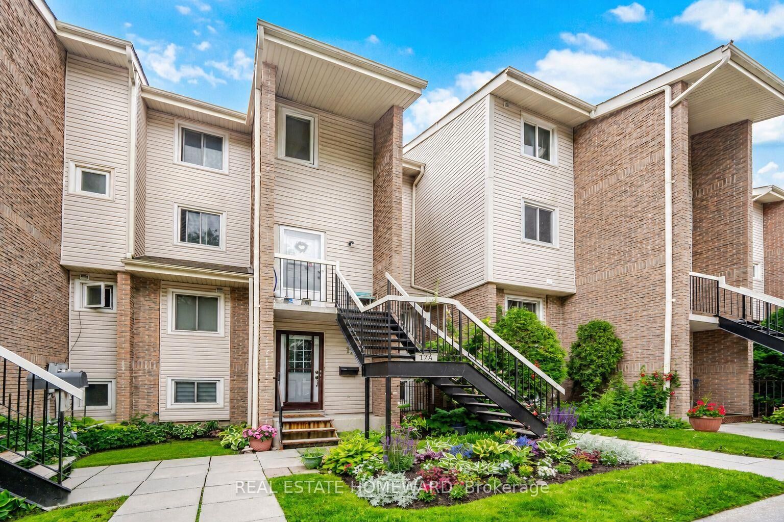 Property Photo: 1360 Glenanna Road 17A ON L1V 2T5