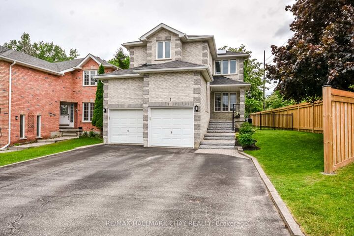 Property Photo: 1 Hawkins Drive ON L4N 0A5