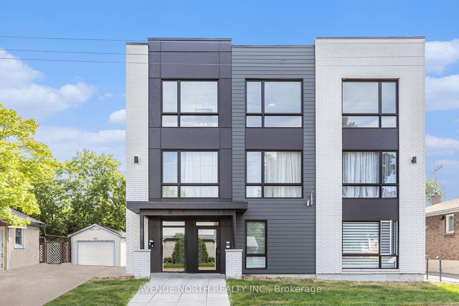 Property Photo: 391 Dieppe Street 04 ON K1L 6V3