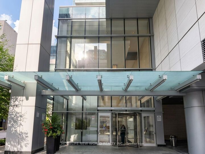 Property Photo: 388 Yonge Street 6101 ON M5B 0A4
