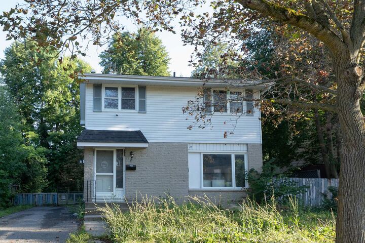 33 Calderwood Drive — photo 1