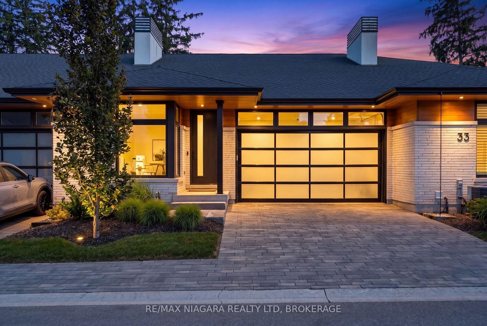 Property Photo: 37 Peach Tree Common ON L2N 0B6