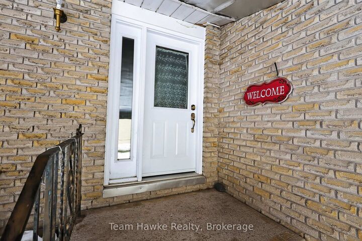 Property Photo: 575 Simcoe Avenue ON L0K 1R0