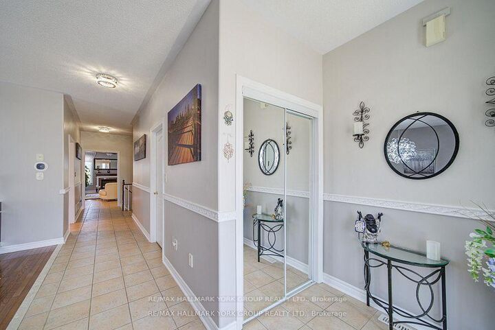 Property Photo: 26 Regalia Way ON L4M 7H7