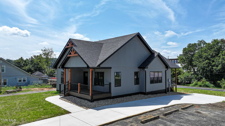 Property Photo:  207 Hall Street  TN 37745 