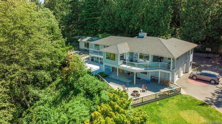 5650 Alder Way — photo 1