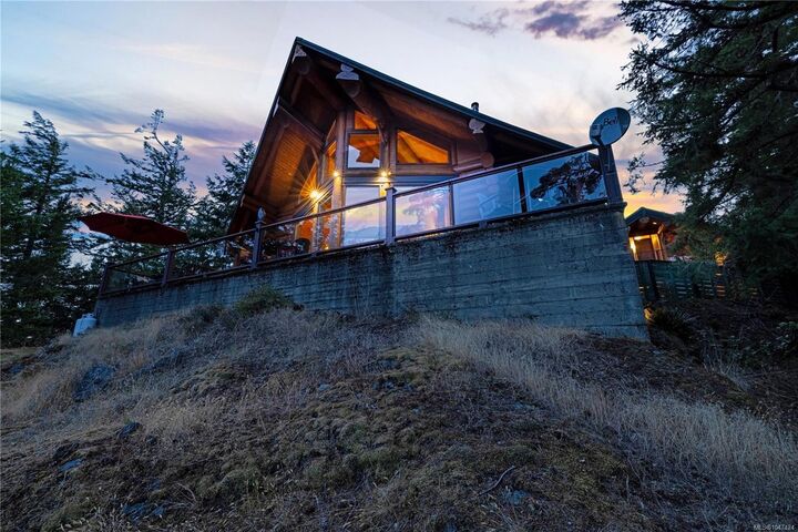 Property Photo: 661 Cains Way BC V9Z 1C6