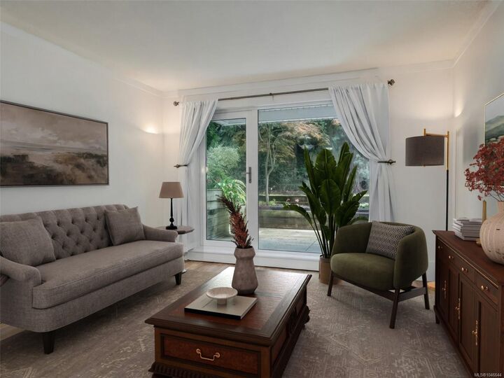 Property Photo: 2647 Graham St #104 BC V8T 3Y8