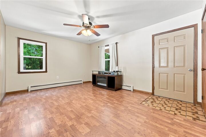 Property Photo: 124 Thompson Rd PA 16137