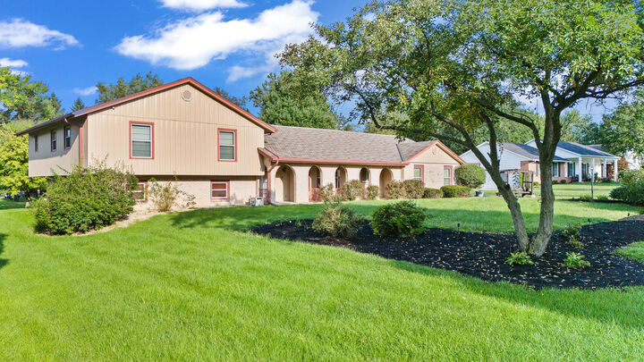 Property Photo: 2425 Greenlawn Drive OH 45373