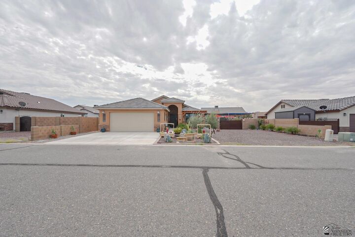 Property Photo:  27373 Red Rock Rd  AZ 85356 