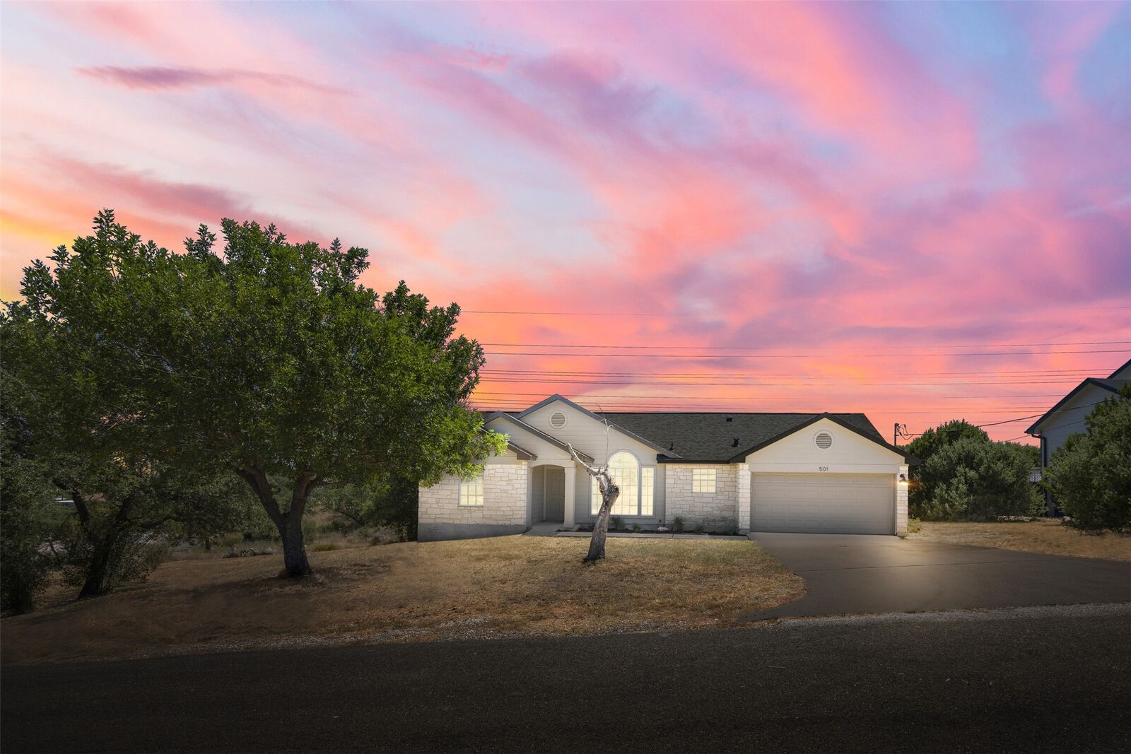 Property Photo:  501 Royal Court  TX 78657 