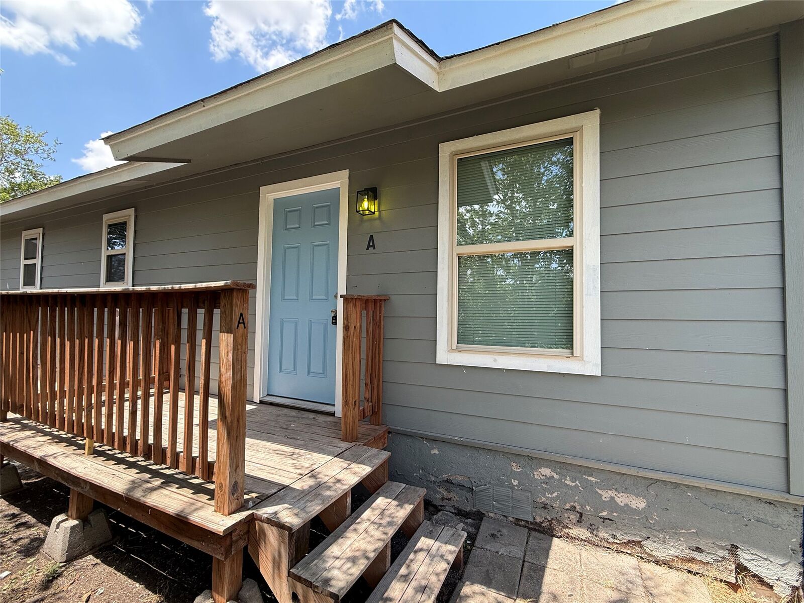 Property Photo: 1009 Alex Street A TX 78644