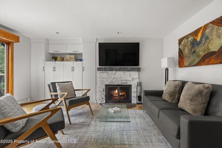Property Photo: 1020 E Durant Avenue 301 CO 81611
