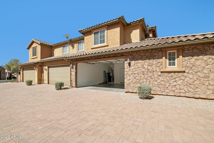 Property Photo: 3866 E Cat Balue Drive AZ 85050