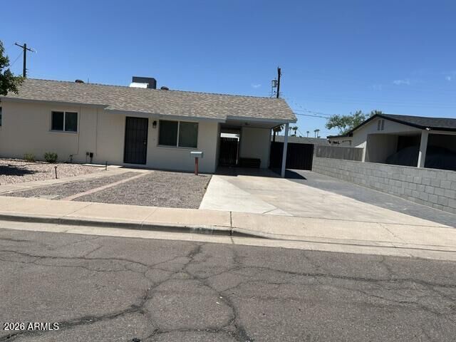 Property Photo: 744 S Jones Street AZ 85204
