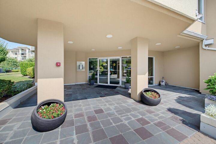 Property Photo: 3190 Gladwin Road 701 BC V2T 5T2