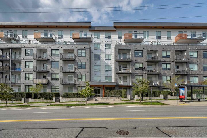 645 Como Lake Avenue 504 — photo 1