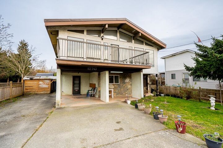Property Photo: 12743 114 Avenue BC V3V 3P2