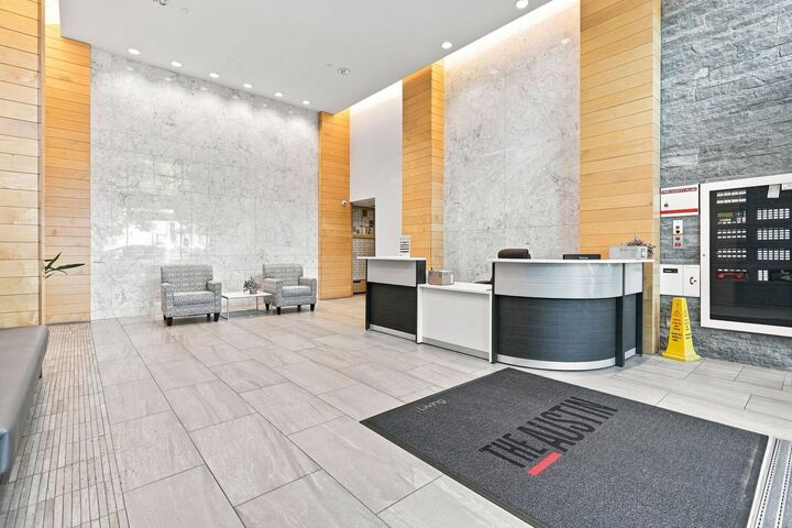 Property Photo: 958 Ridgeway Avenue 905 BC V3K 0C5