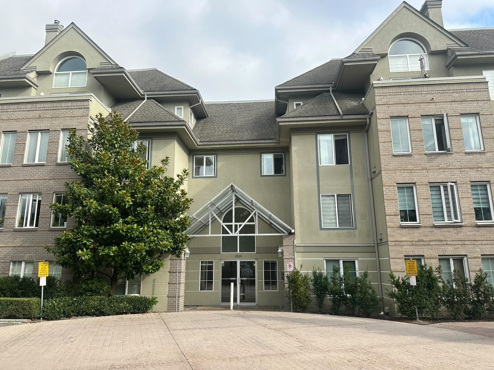 Property Photo:  12125 75A Avenue 402  BC V3W 1B9 