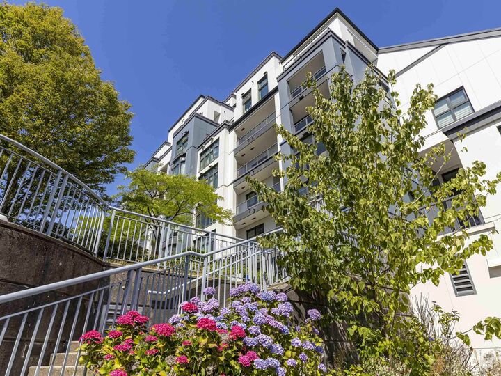 Property Photo: 2528 E Broadway 102 BC V5M 4V2