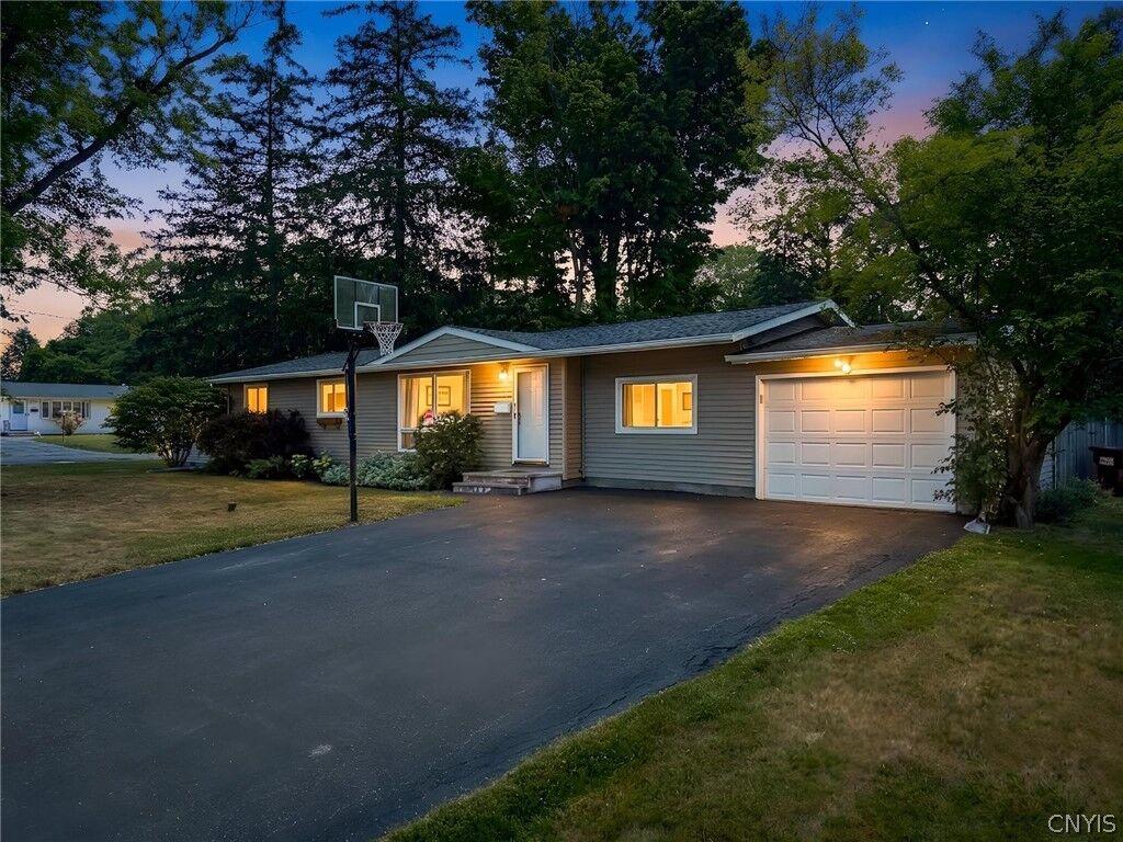 Property Photo: 126 Grandy Drive NY 13088