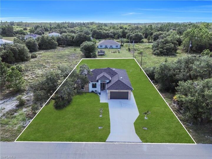 Property Photo:  1717 Roosevelt Ave  FL 33972 